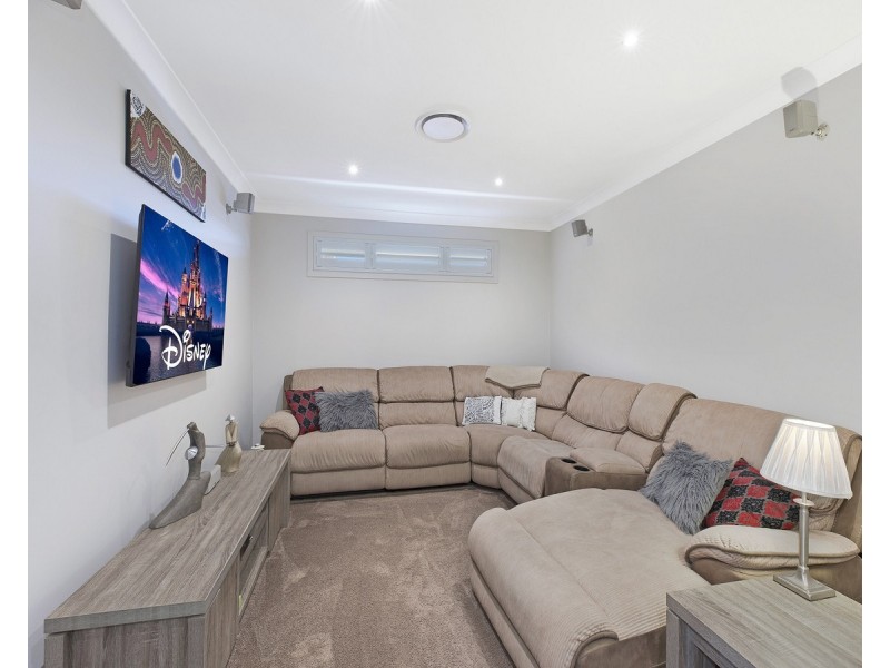 8 Newport Terrace, Mardi NSW 2259