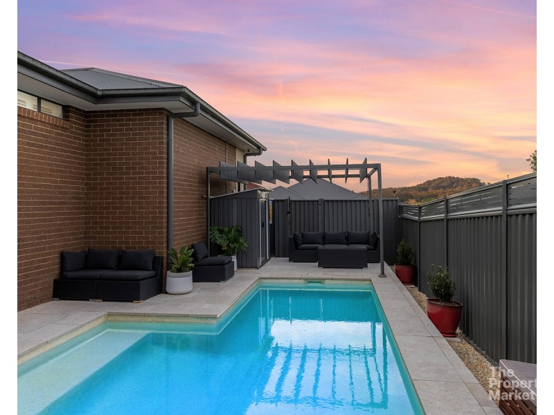 8 Newport Terrace, Mardi NSW 2259