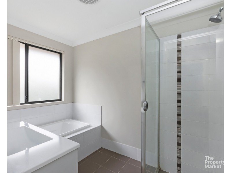 3a and 3b Lexington Avenue, Wadalba NSW 2259