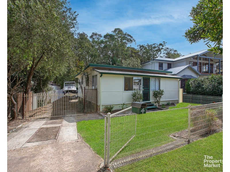4 Cudgee Avenue, Summerland Point NSW 2259