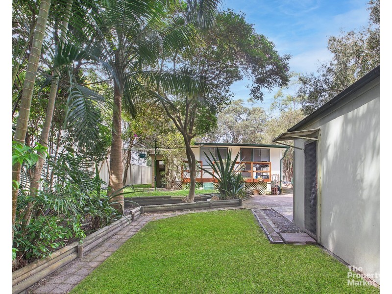 4 Cudgee Avenue, Summerland Point NSW 2259