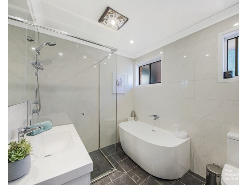 1 Stornaway Crescent, Berkeley Vale NSW 2261