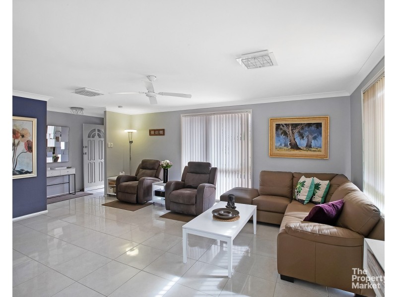 71 Campbell Parade, Mannering Park NSW 2259