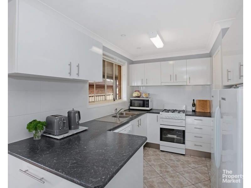 71 Campbell Parade, Mannering Park NSW 2259