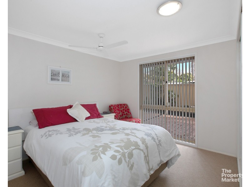 71 Campbell Parade, Mannering Park NSW 2259