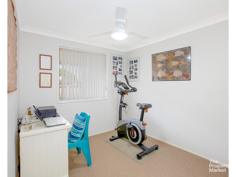 71 Campbell Parade, Mannering Park NSW 2259