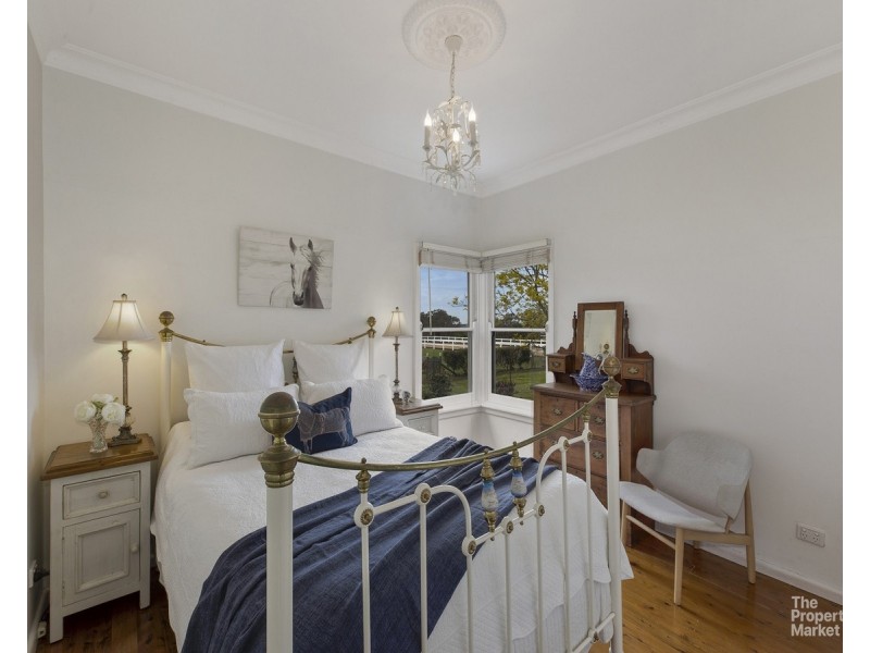 136 Hallards Road, Central Mangrove NSW 2250