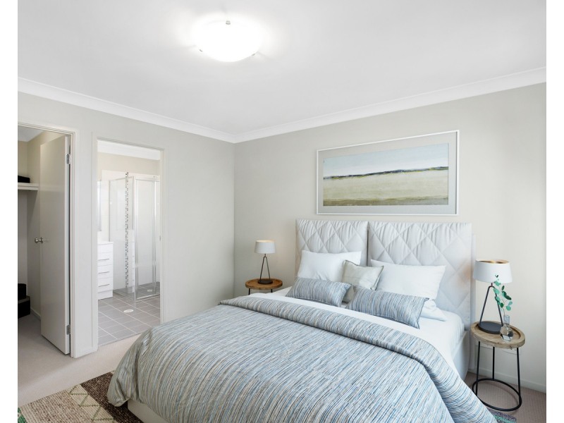 10 Regatta Way, Summerland Point NSW 2259
