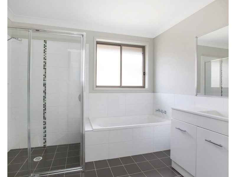 10 Regatta Way, Summerland Point NSW 2259