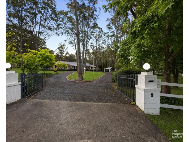 9 Holloway Drive, Jilliby NSW 2259