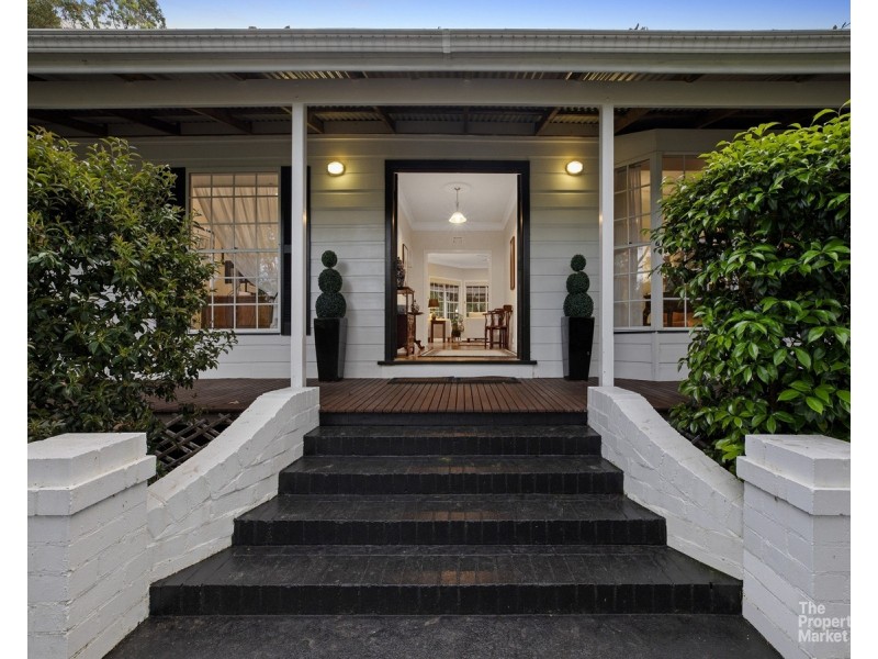 9 Holloway Drive, Jilliby NSW 2259