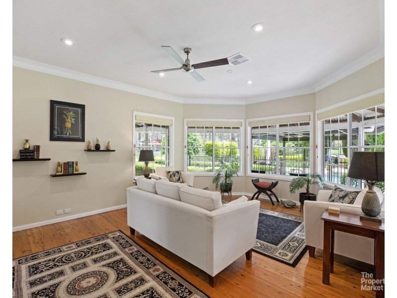 9 Holloway Drive, Jilliby NSW 2259