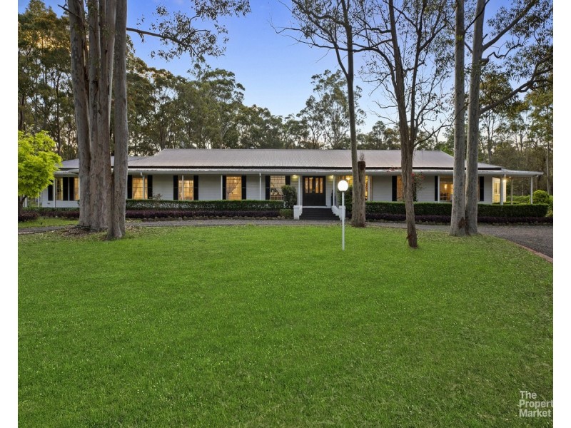 9 Holloway Drive, Jilliby NSW 2259