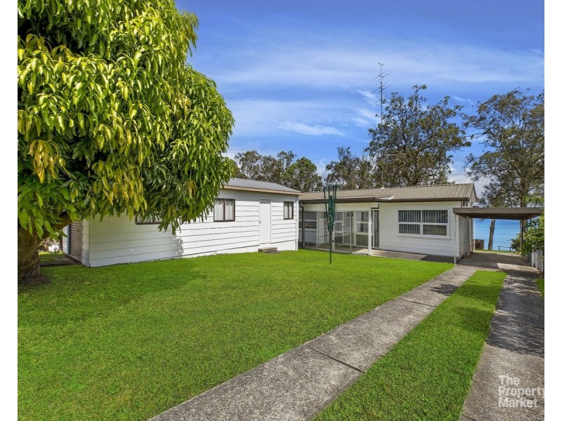 129 Kullaroo Road, Summerland Point NSW 2259