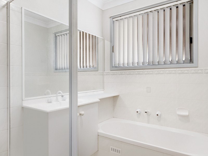 15 Mark Place, Mardi NSW 2259