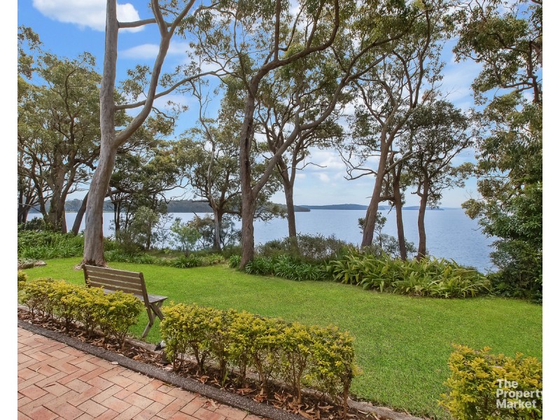 1 Winbin Crescent, Gwandalan NSW 2259