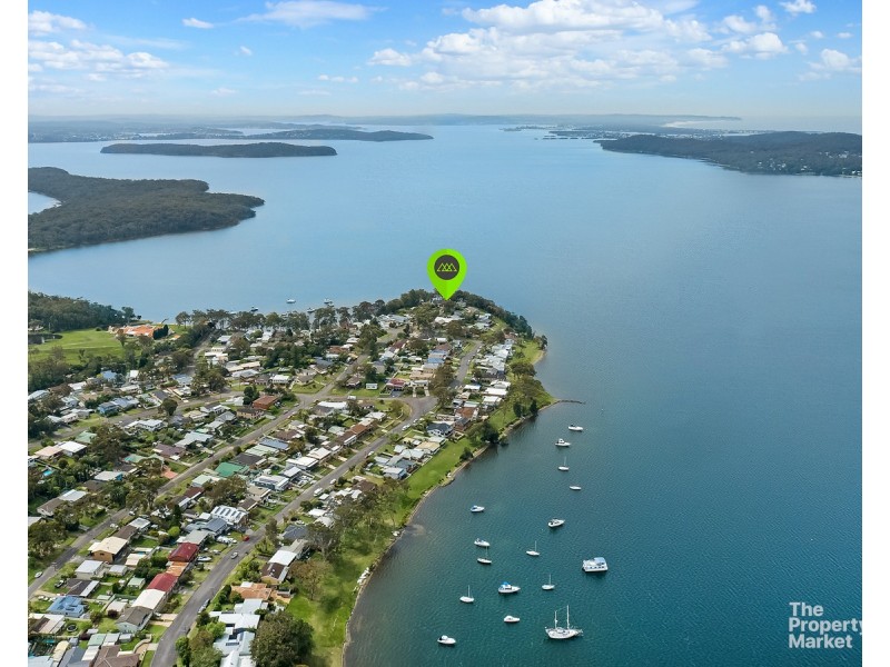 1 Winbin Crescent, Gwandalan NSW 2259