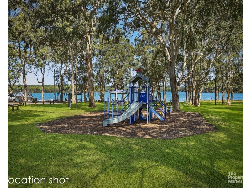1 Winbin Crescent, Gwandalan NSW 2259