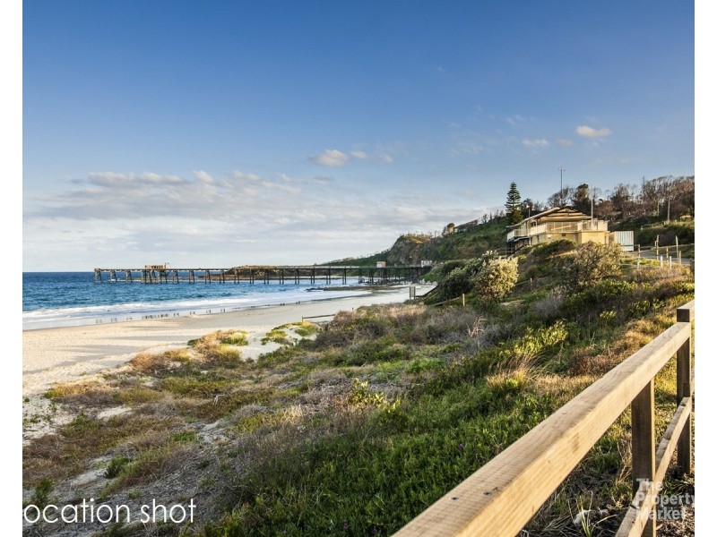 41 Dale Avenue, Chain Valley Bay NSW 2259