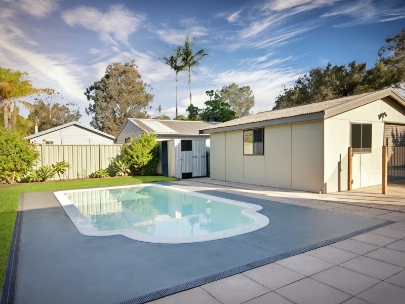 14 St James Avenue, Berkeley Vale NSW 2261