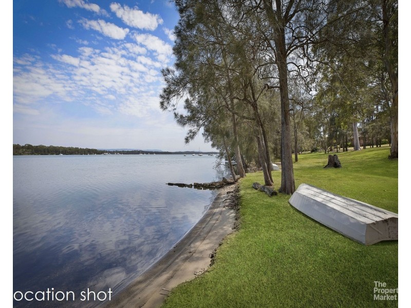 18 Dunvegan Street, Mannering Park NSW 2259