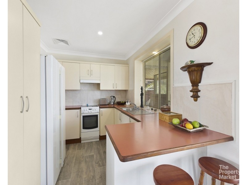11 Eliot Street, Mannering Park NSW 2259