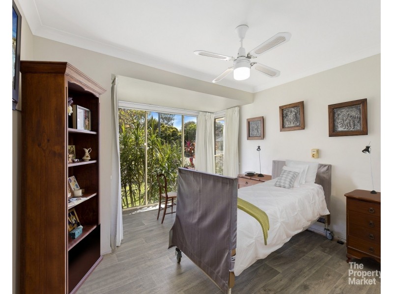 11 Eliot Street, Mannering Park NSW 2259