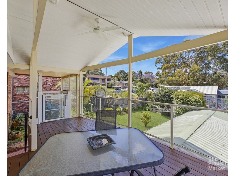 11 Eliot Street, Mannering Park NSW 2259