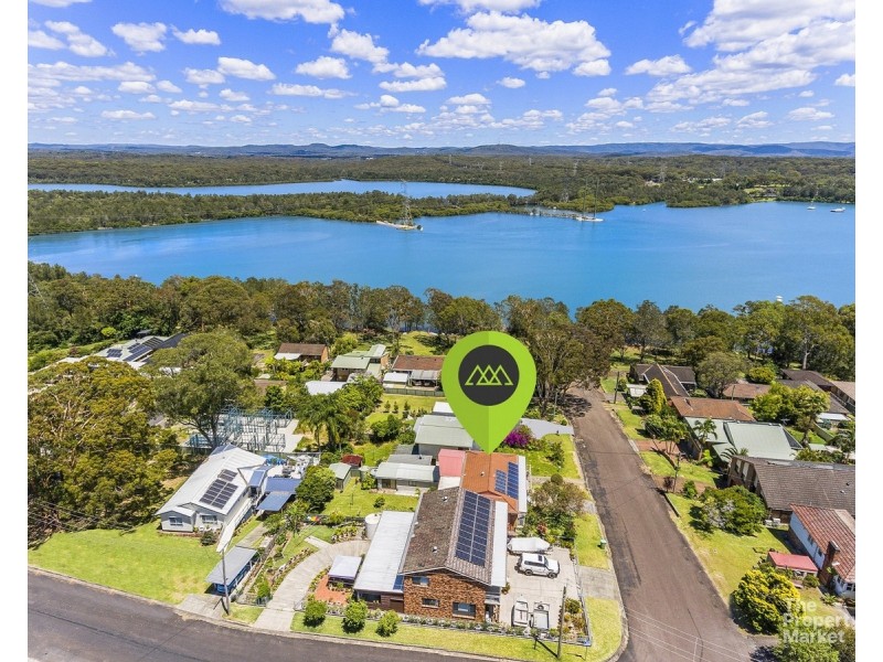 11 Eliot Street, Mannering Park NSW 2259