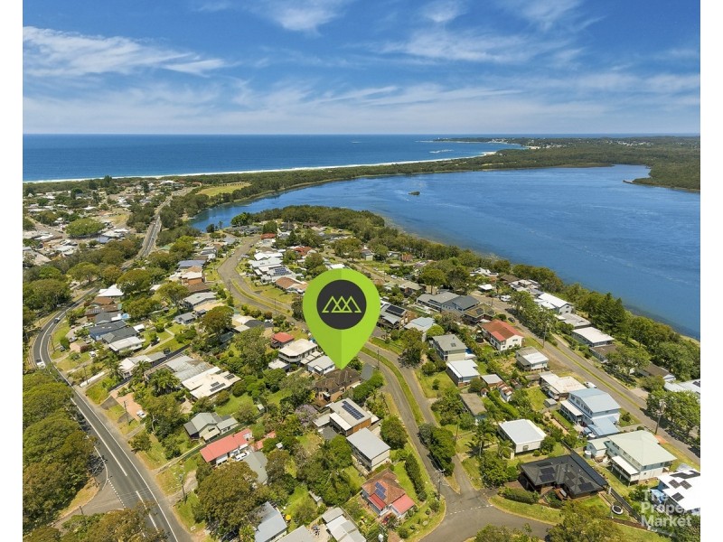 37 Kailua Avenue, Budgewoi NSW 2262