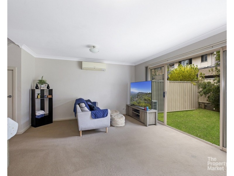 9/20A Kinarra Avenue, Wyoming NSW 2250