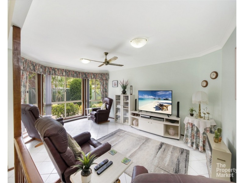 1 Bomaderry Crescent, Glenning Valley NSW 2261