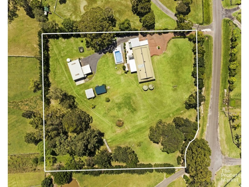 21 Holloway Drive, Jilliby NSW 2259