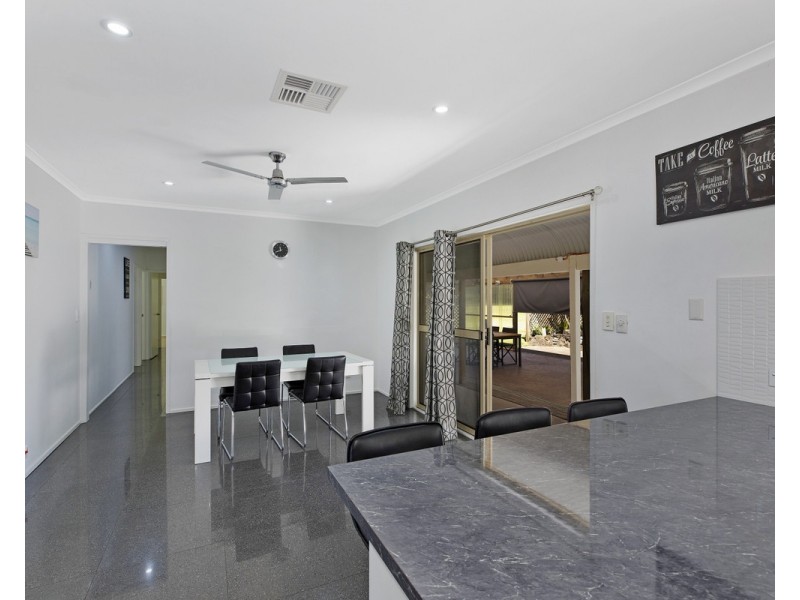 21 Holloway Drive, Jilliby NSW 2259