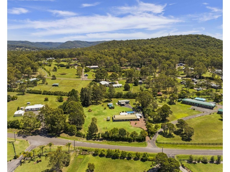 21 Holloway Drive, Jilliby NSW 2259