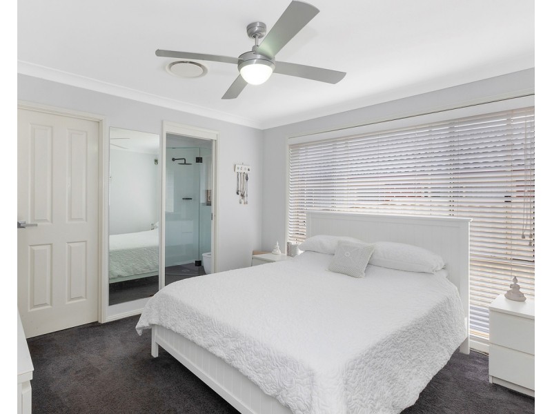 16 Daintree Crescent, Blue Haven NSW 2262
