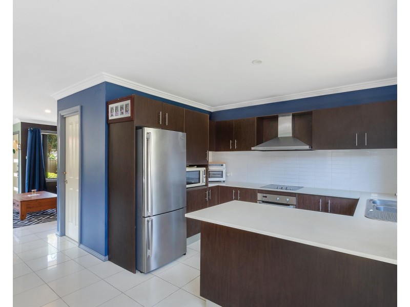 1/33 Cutler Drive, Wyong NSW 2259