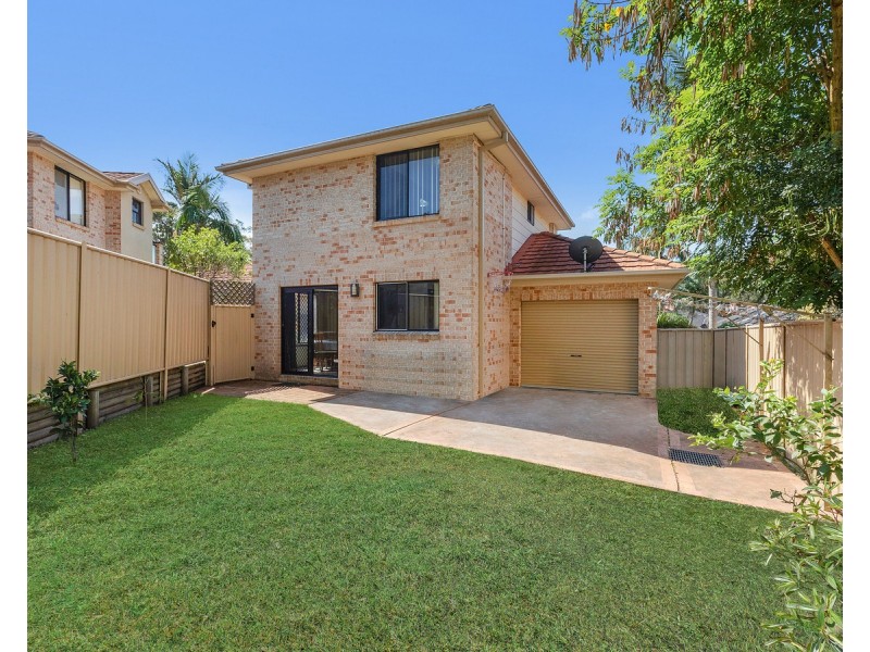 1/33 Cutler Drive, Wyong NSW 2259