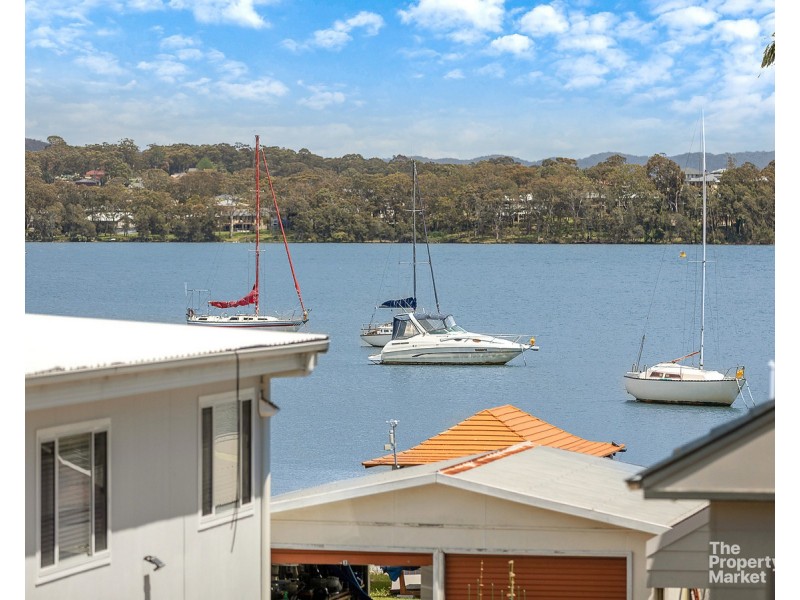 22 Kenilworth Street, Mannering Park NSW 2259