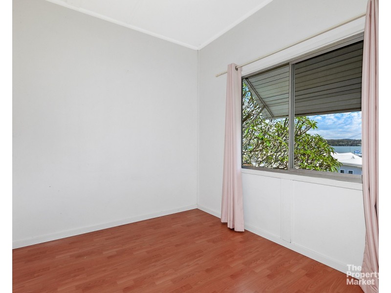 22 Kenilworth Street, Mannering Park NSW 2259
