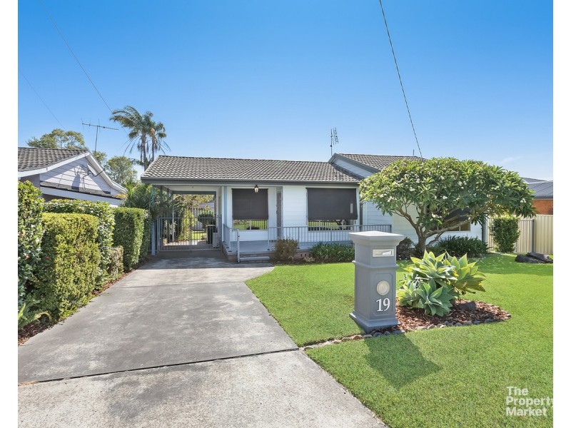 19 Leumeah Avenue, Chain Valley Bay NSW 2259