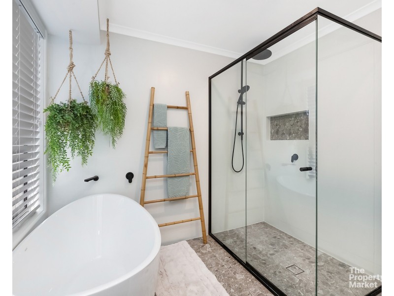 13 Elsinore Avenue, Chain Valley Bay NSW 2259