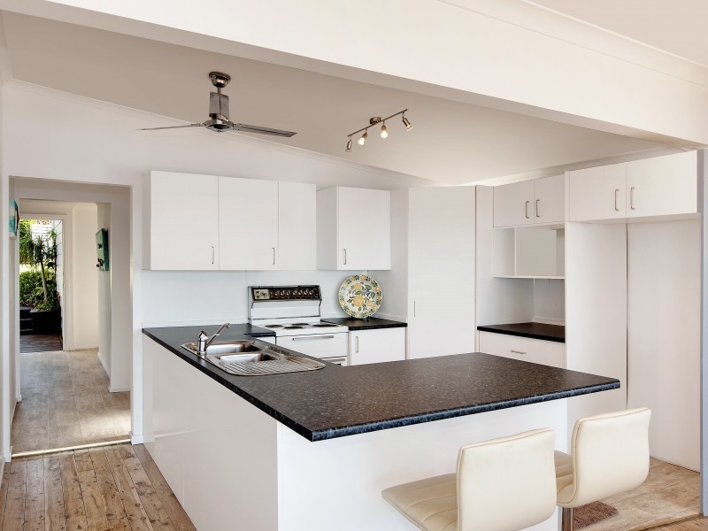 30 Scott Road, Mannering Park NSW 2259