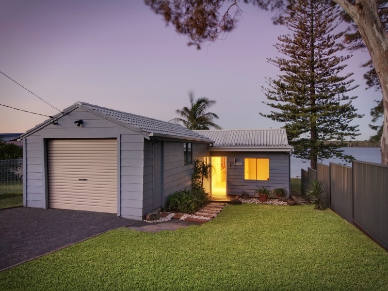 30 Scott Road, Mannering Park NSW 2259