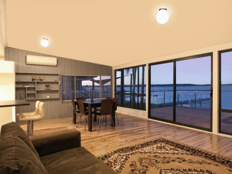 30 Scott Road, Mannering Park NSW 2259