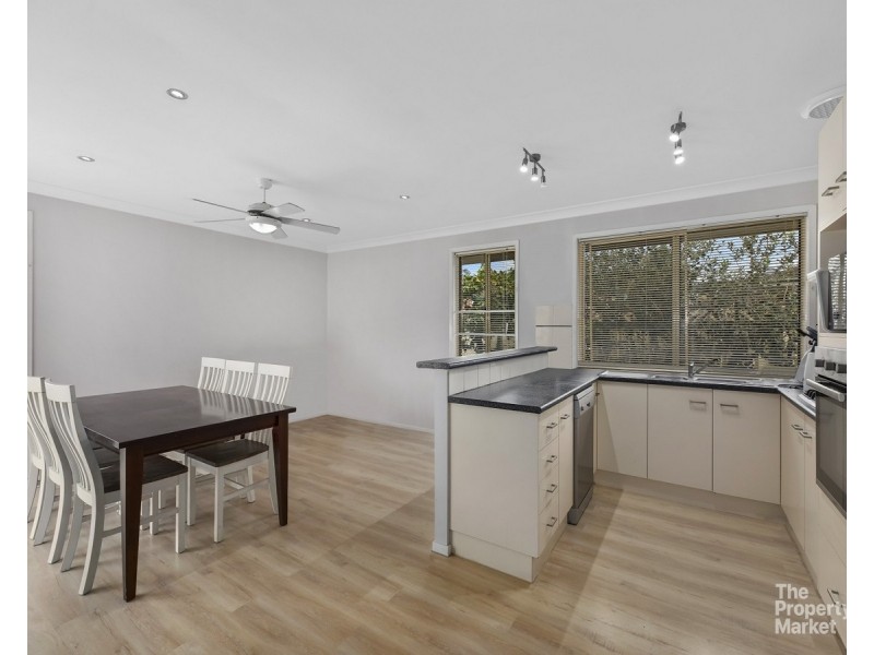 12 Lorraine Avenue, Berkeley Vale NSW 2261