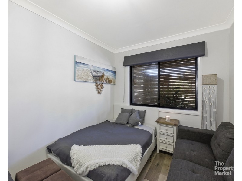 1 & 1a Collendina Road, Gwandalan NSW 2259