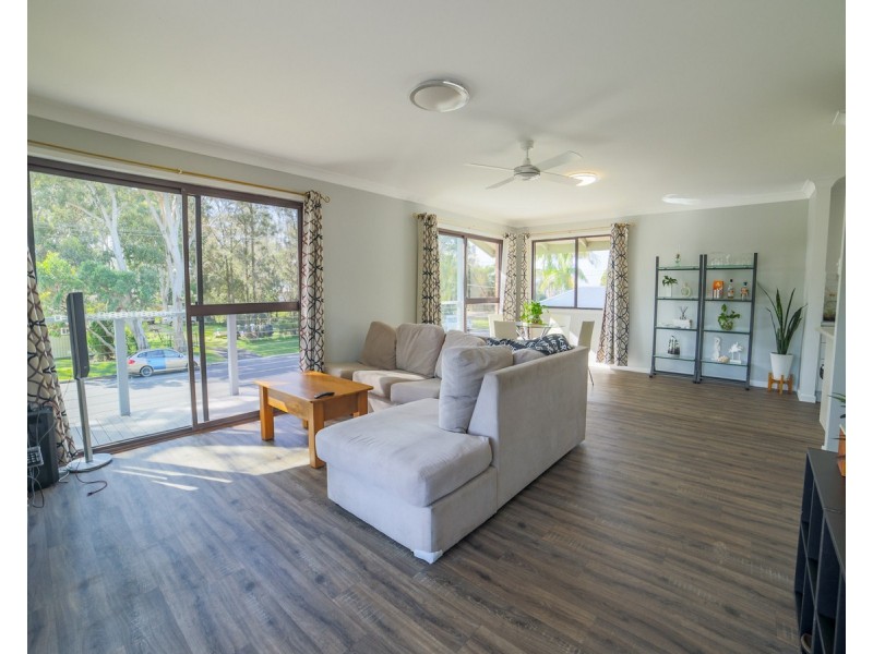 6 Gascoigne Avenue, Gorokan NSW 2263