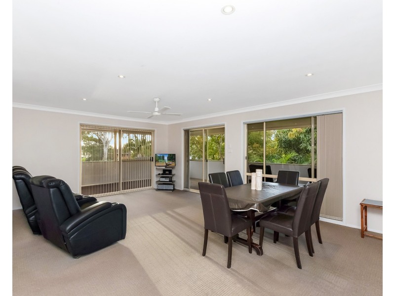 2 Nepean Avenue, Mannering Park NSW 2259