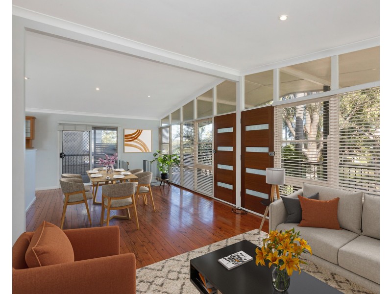 16 Waverley Road, Mannering Park NSW 2259
